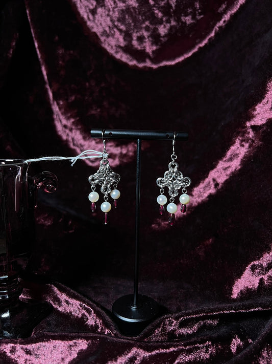 Byzantine Earrings with Garnets and Pearls