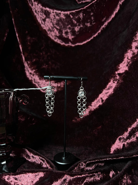 3-1 Chain with Wire Swirl