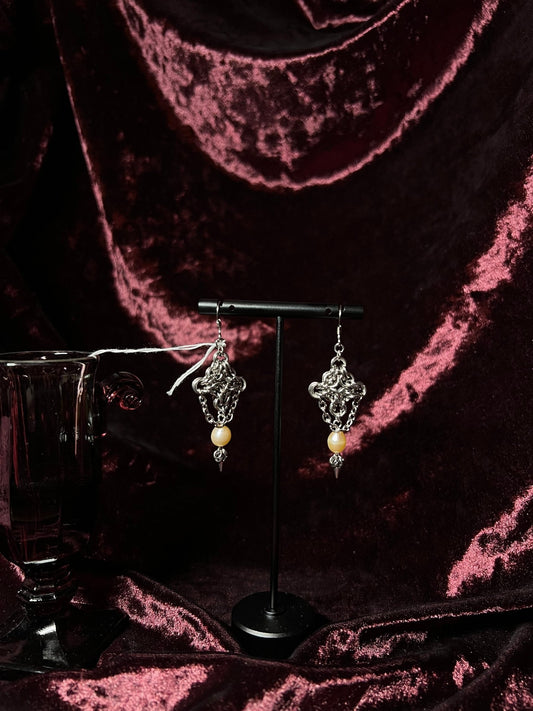 Byzantine Earring with Peach Pearls